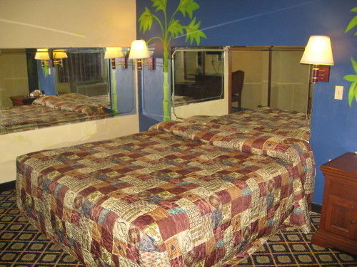 Economy Inn New Orleans Arabi Екстериор снимка
